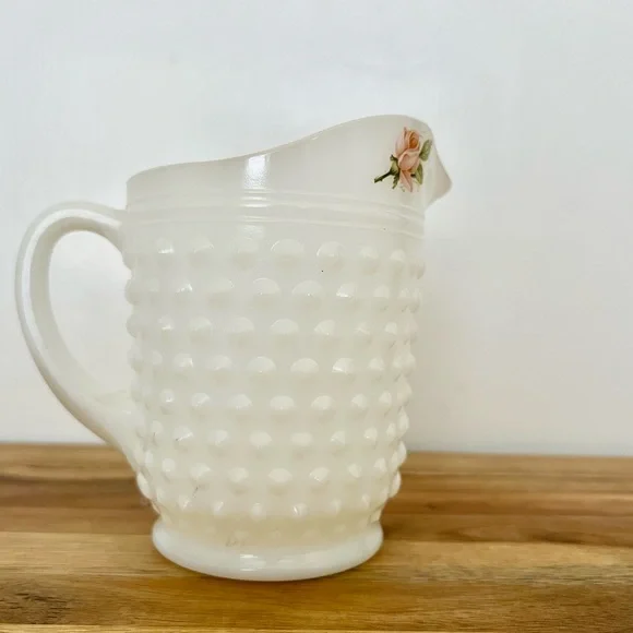 Vintage RARE Nor-so White Opaque Hobnail Milk Glass Pitcher with 24k Gold Rim - Picture 2 of 3